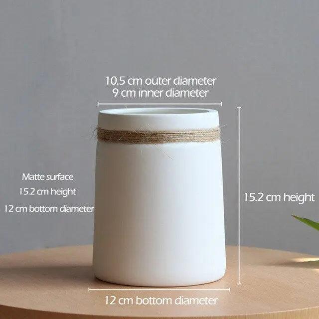 Signe - Modern White Vase with Hemp Rope